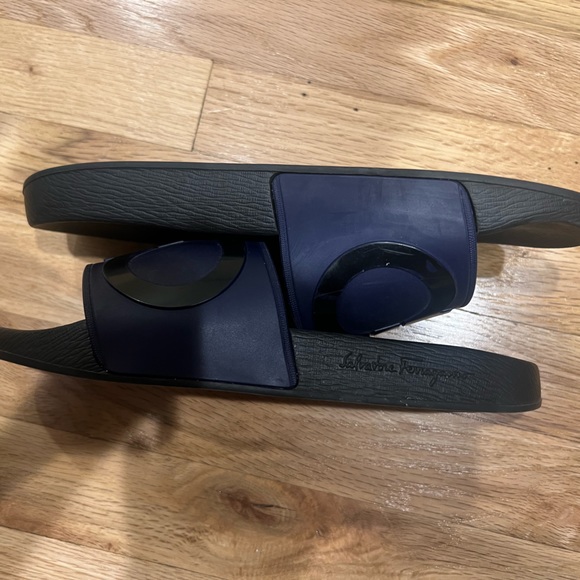 Mens Salvatore Ferragamo Slides - Picture 5 of 10